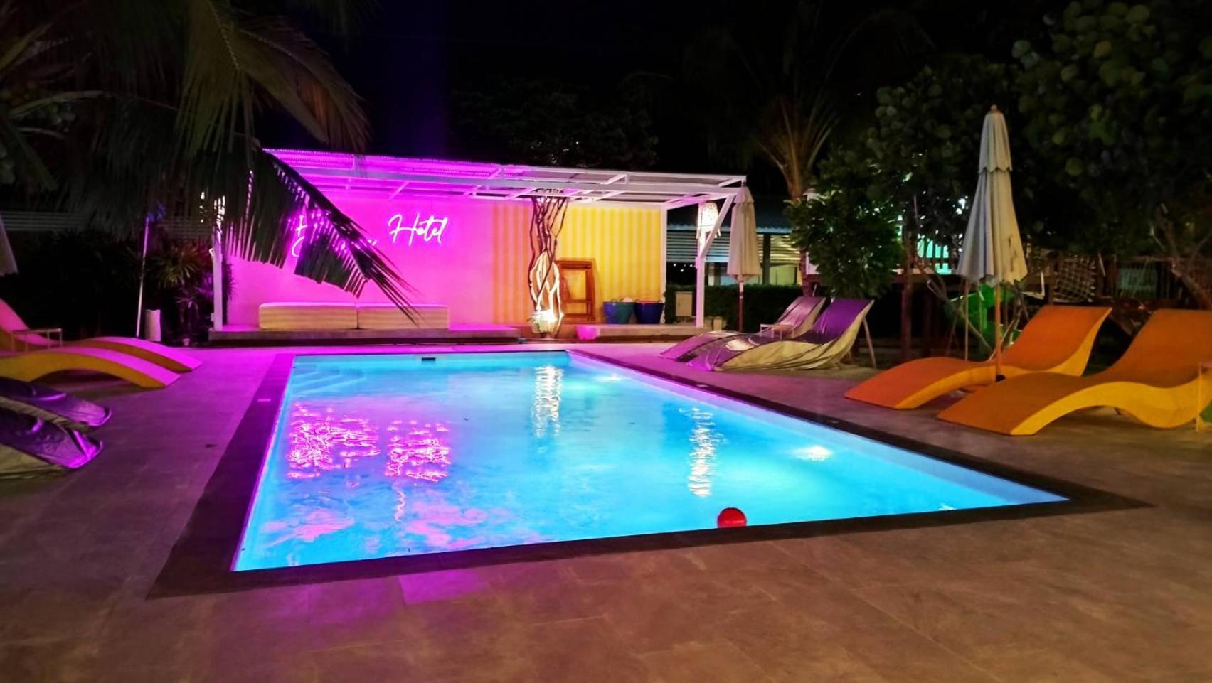 The Modeva Hotel Kanchanaburi Eksteriør billede
